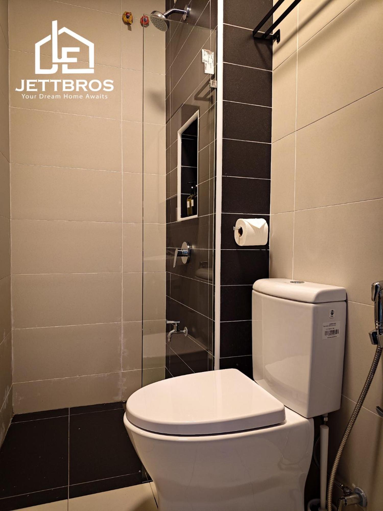 Jettbros D' Paradiso @mount Austin Jb Holiday home Johor Bahru